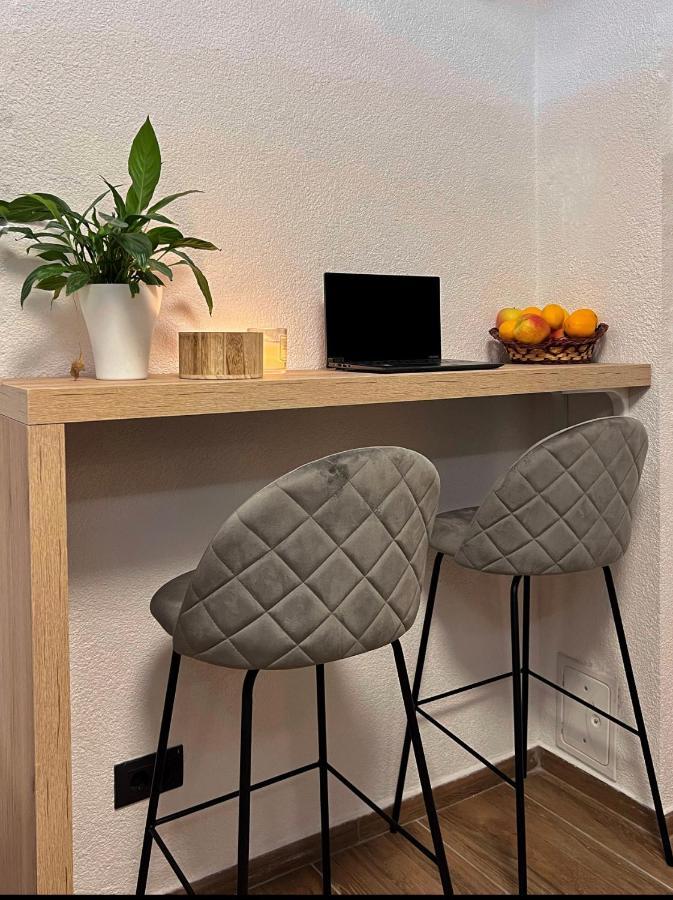 Betty Apartments Borik - Whole Ground Floor 로비니 외부 사진